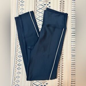 Peloton Show Up Tuxedo Stripe Legging With Piping
